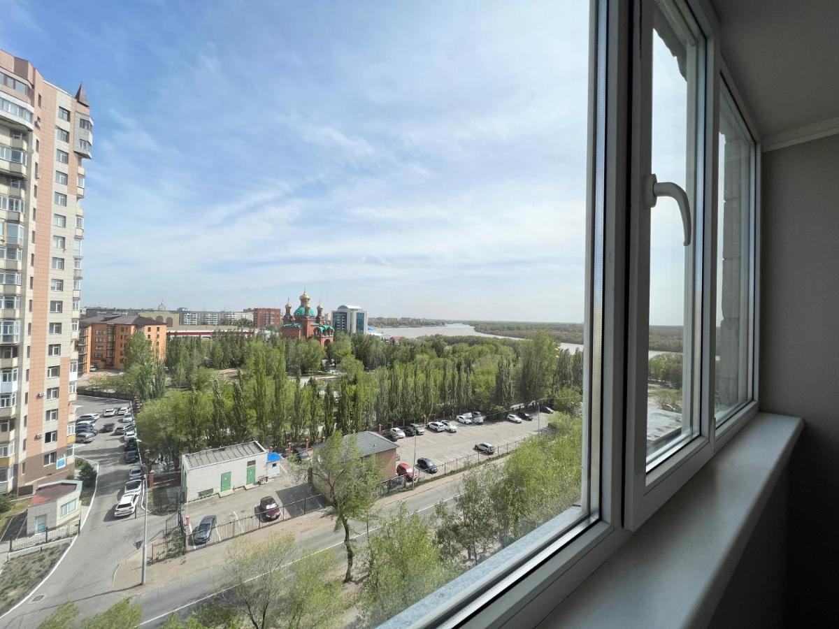 Luxury Apartments Pavlodar Exterior photo
